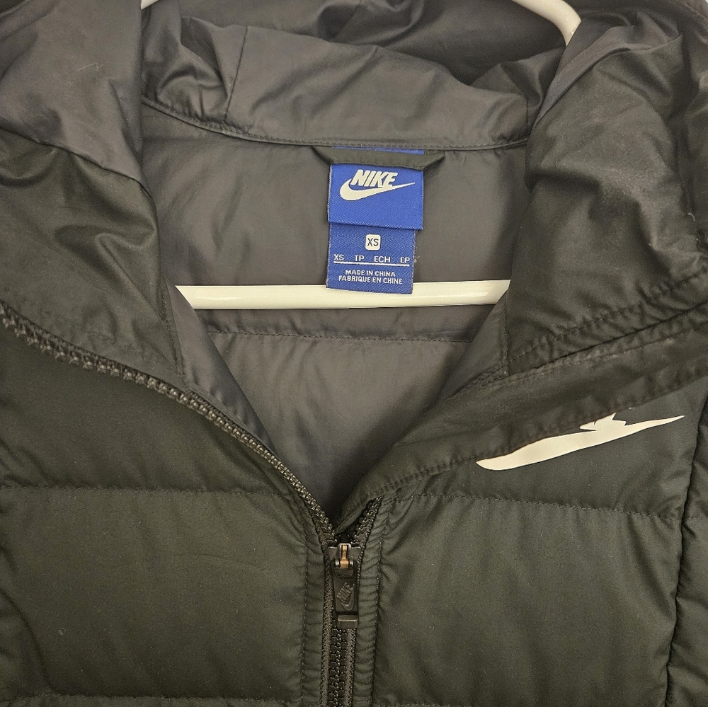 Nike Jacket - Picture 3 of 3